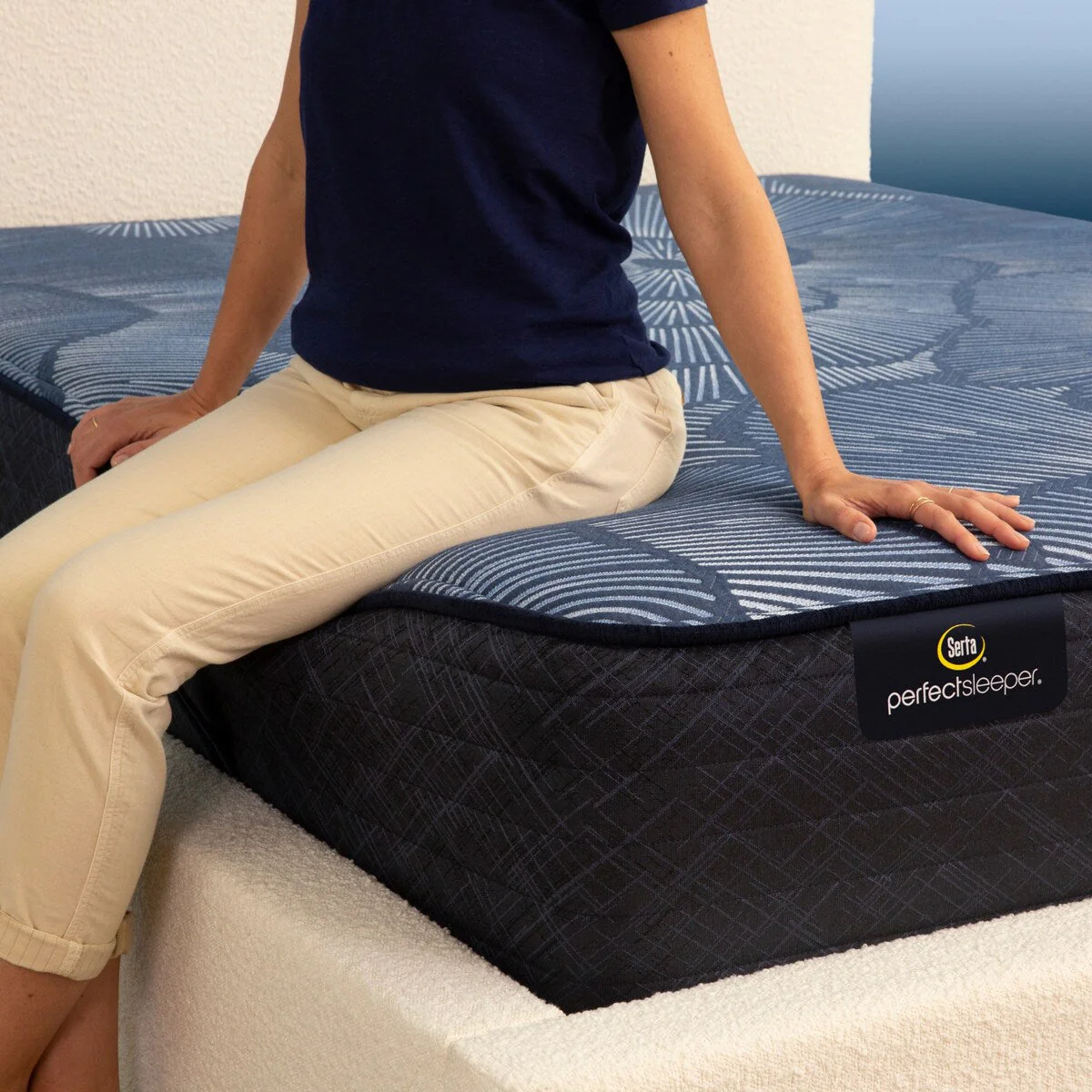 Serta Perfect Sleeper Radiant Rest 14 Hybrid Firm Mattress