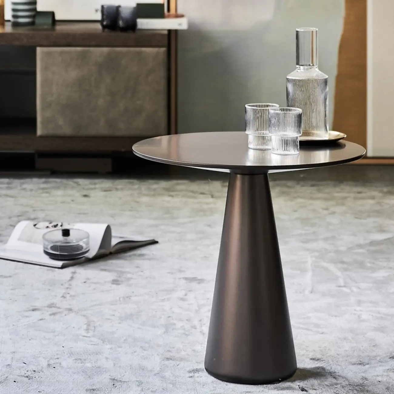 Brown Modern Round Tabletop Metal Pedestal Side Table