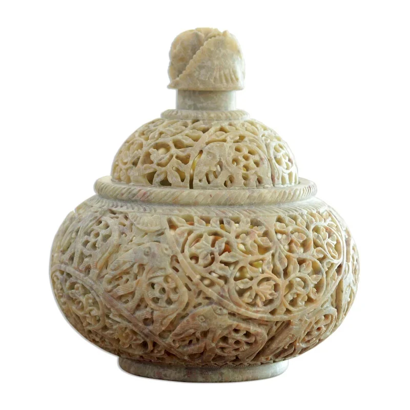 Handmade Elephant Luxuries Soapstone jar (India ) - 31 x 22 x 19