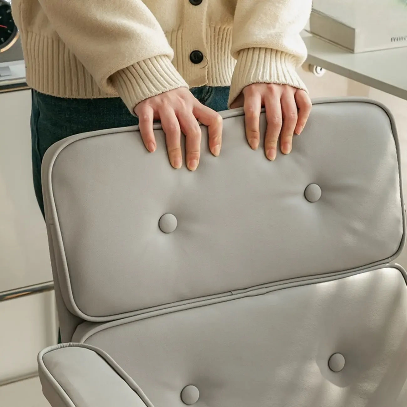 Modern Leather Swivel Office Chair with Arms