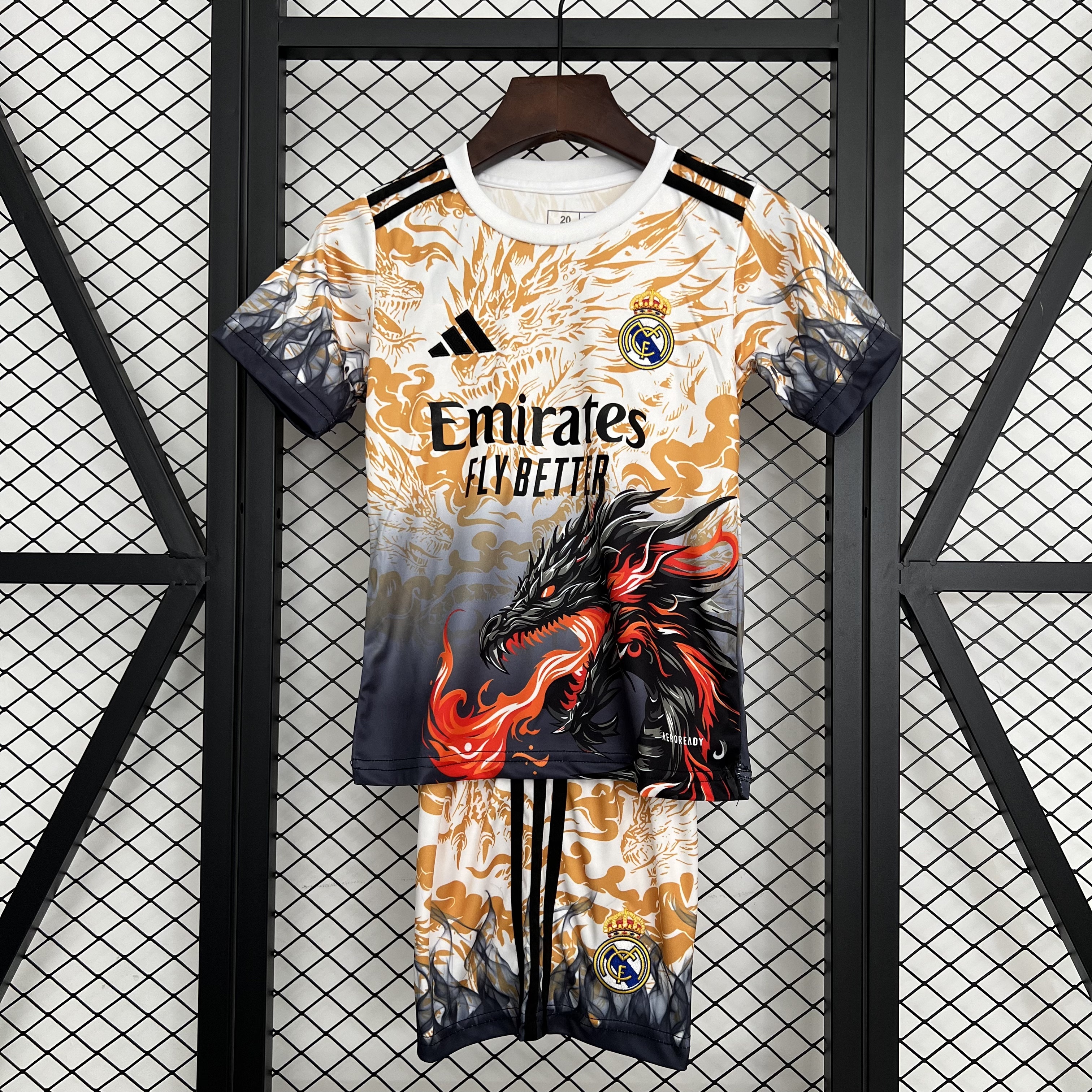 Kit Enfant Real Madrid Concept 2025/26