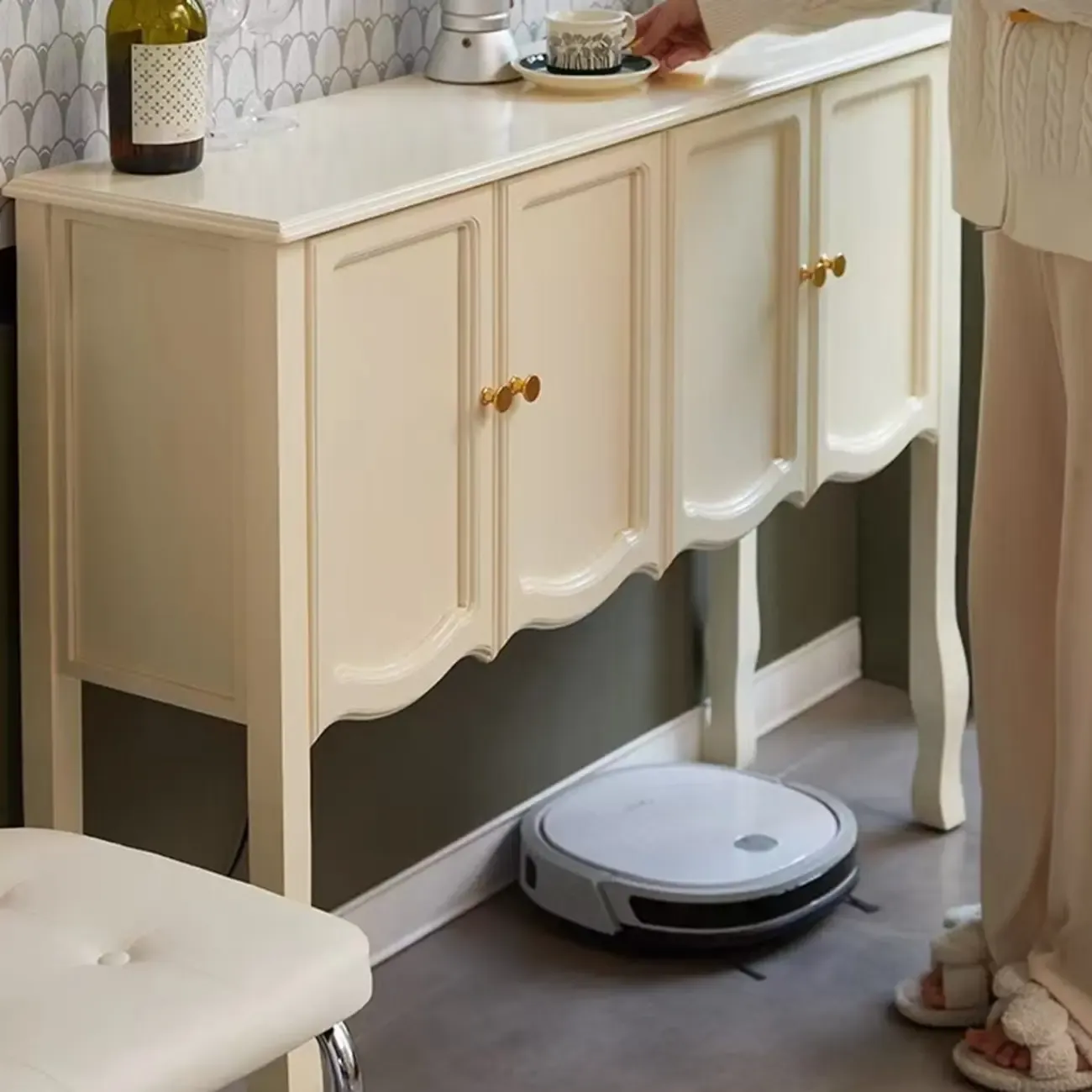 Traditional Brown Wooden Console Table with Drawers