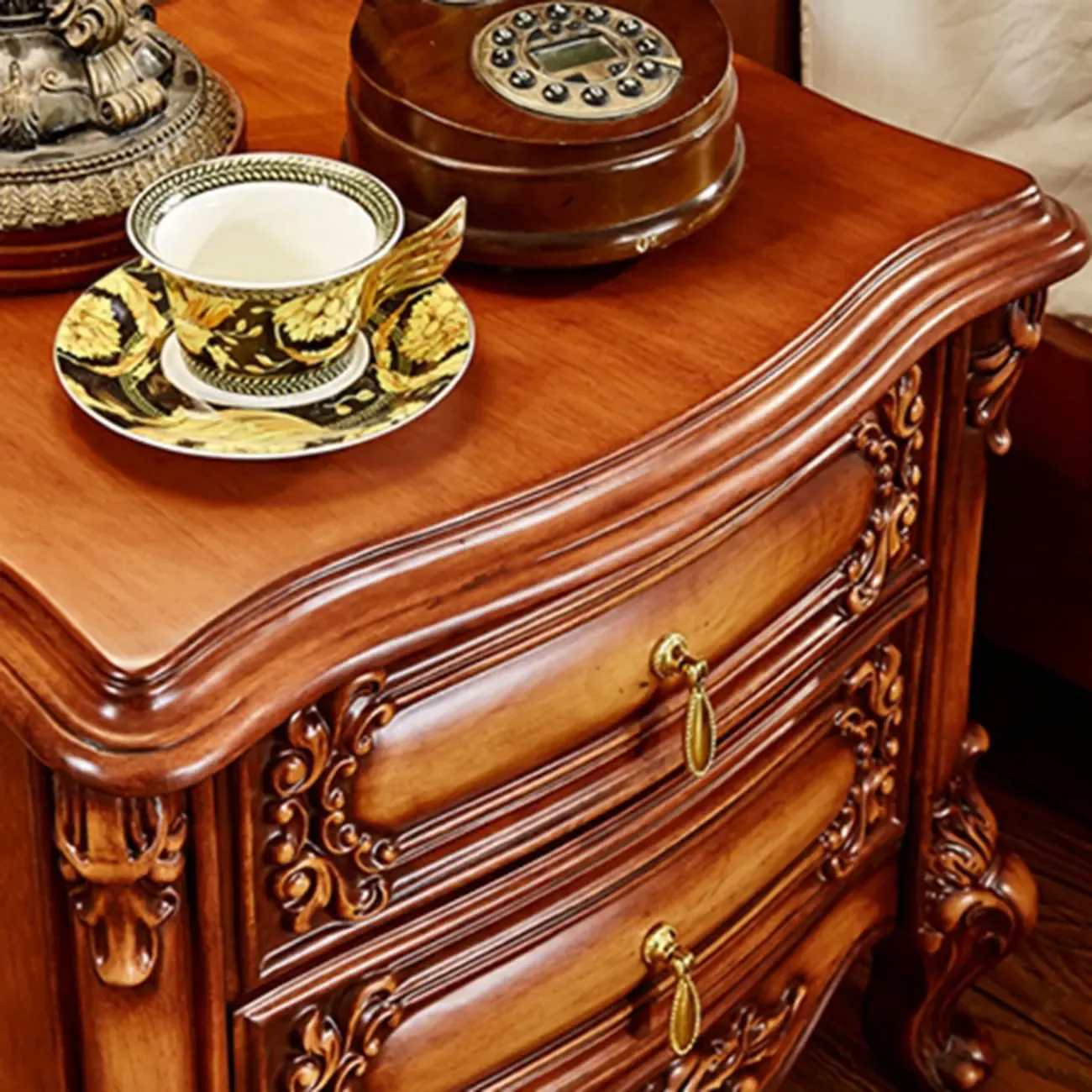 Traditional Brown Carved Wood 2-Drawer Standard Nightstand