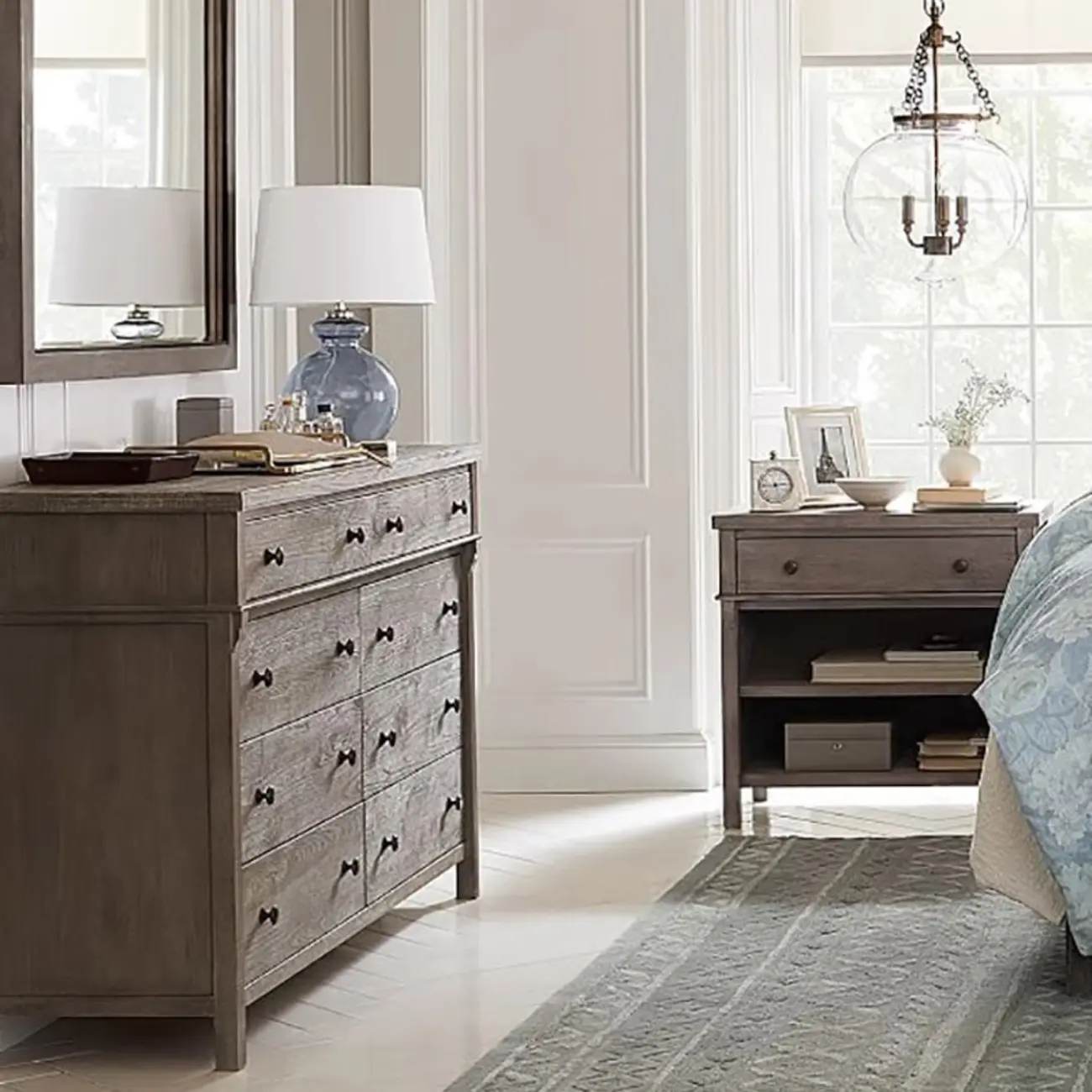 Rustic Oak Brown Living Room Accent Chests with 6/8 Drawers