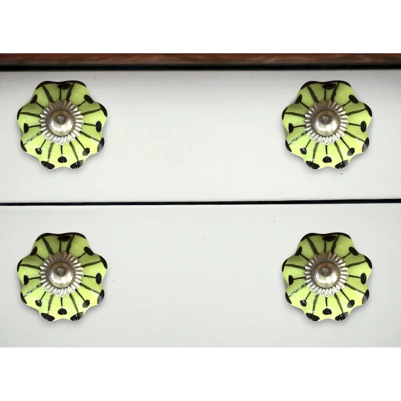 1.5  X 1.5  X 1.5  Lemon Black And Silver Knobs 8 Pack