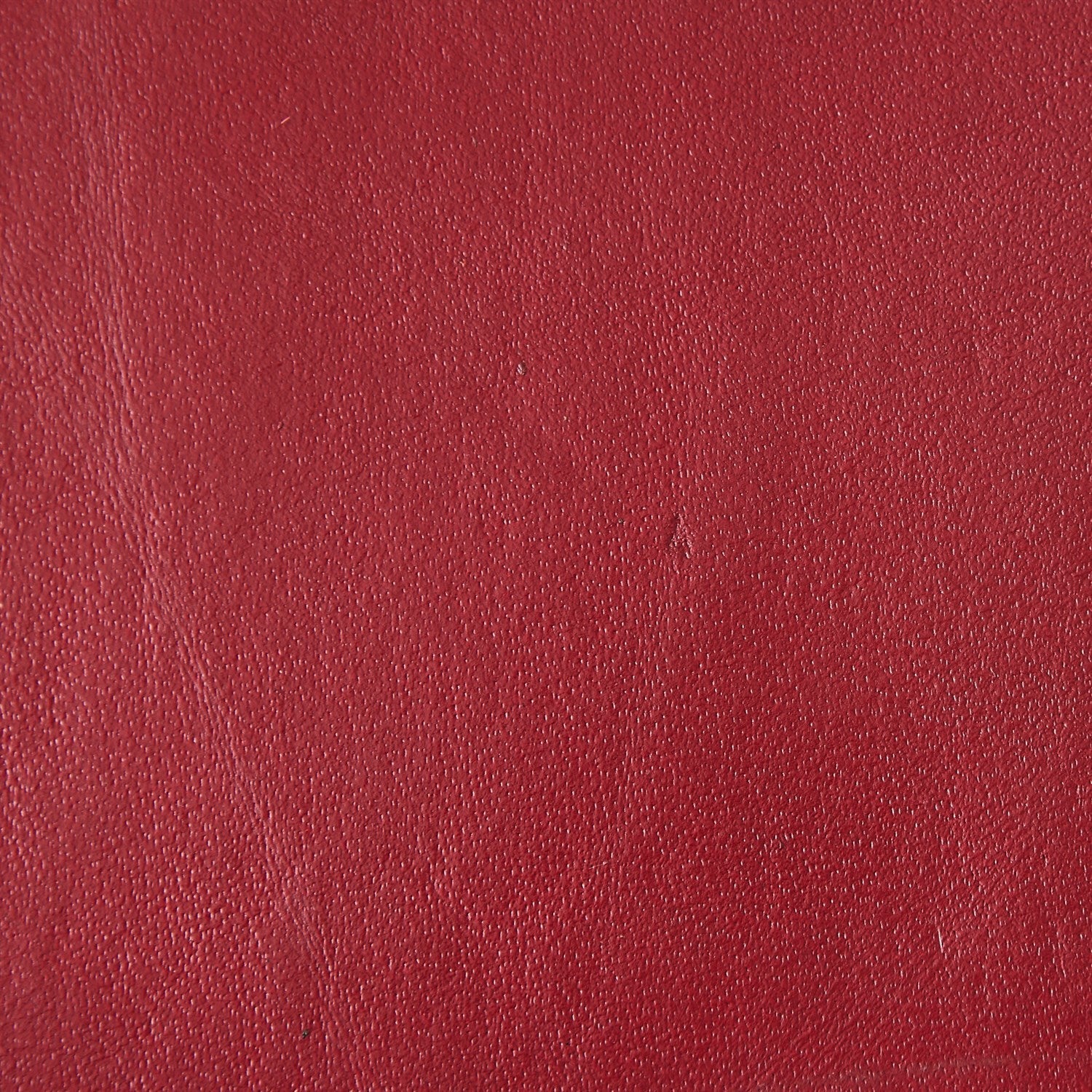 TOP-GRAIN LEATHER CHAIR