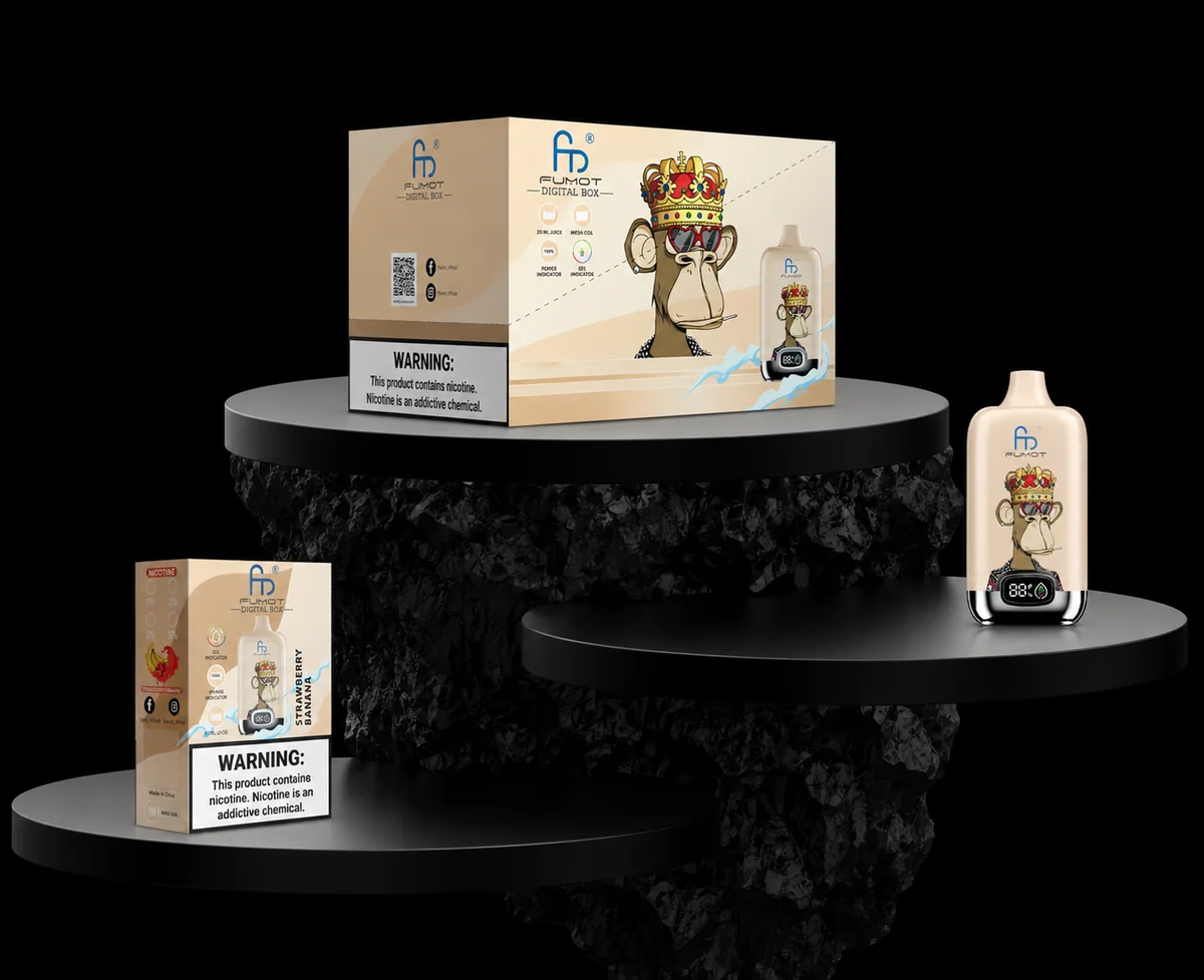 Fumot Digital Box 12000 Strawberry Banana Gerät und Verpackung auf schwarzem Display-Podest