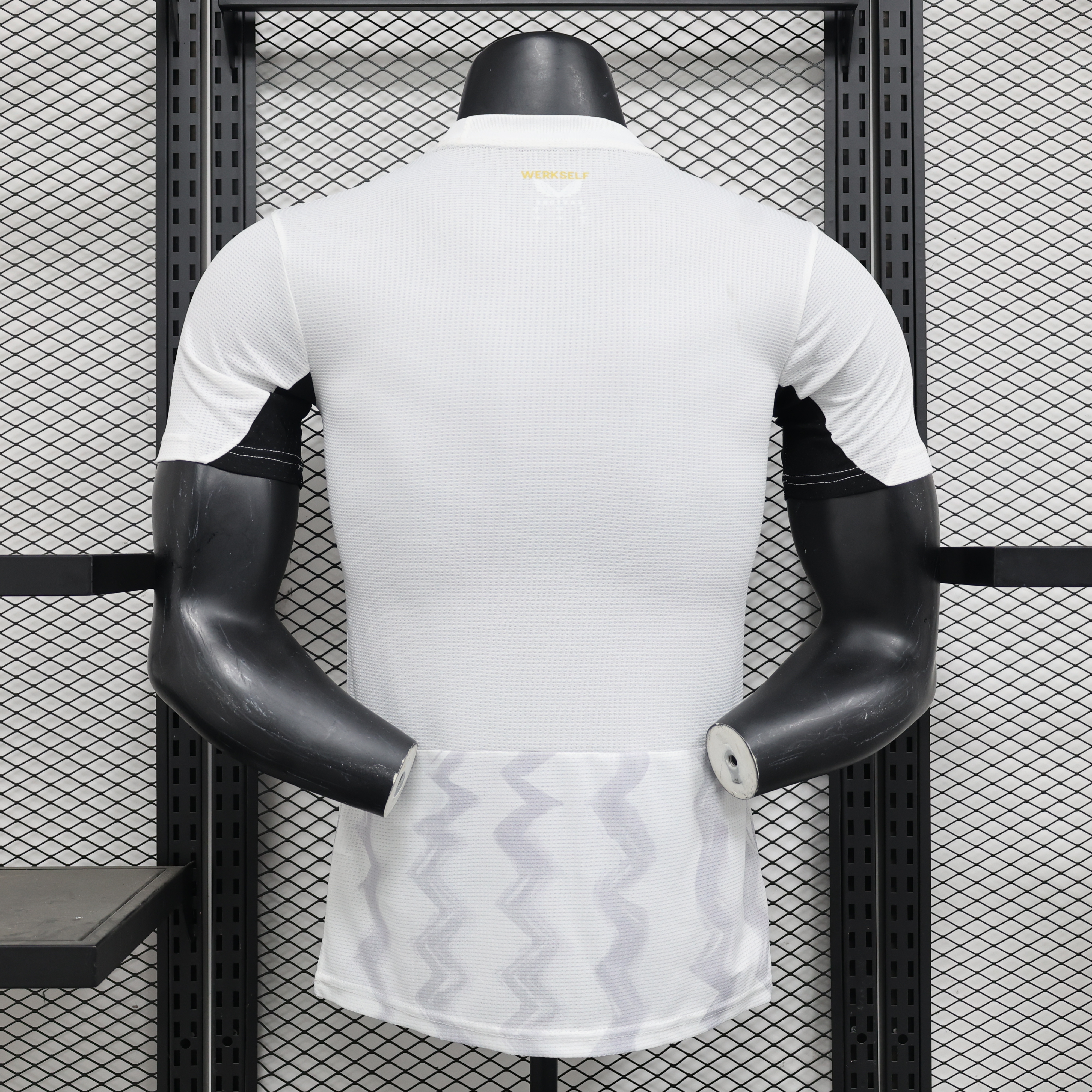 Maillot Leverkusen extérieur 2024/25