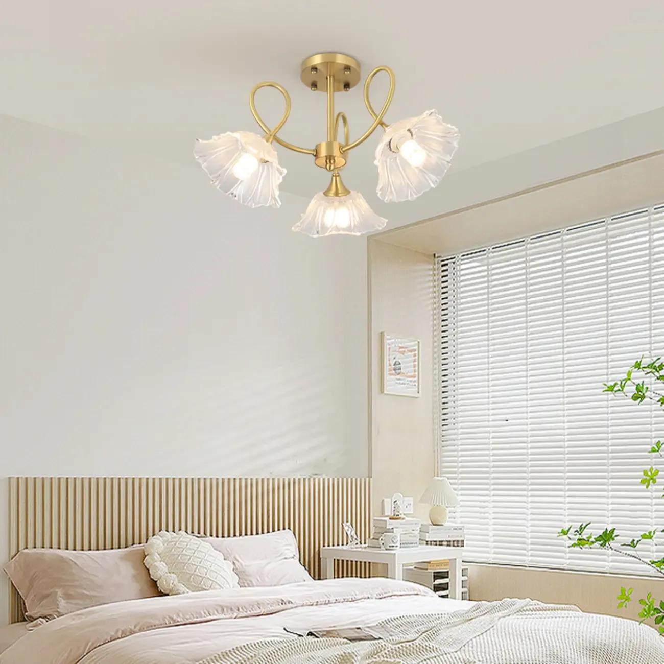 Flower Shaped Modern Gold Semi-Flush Ceiling Light with 3-Light