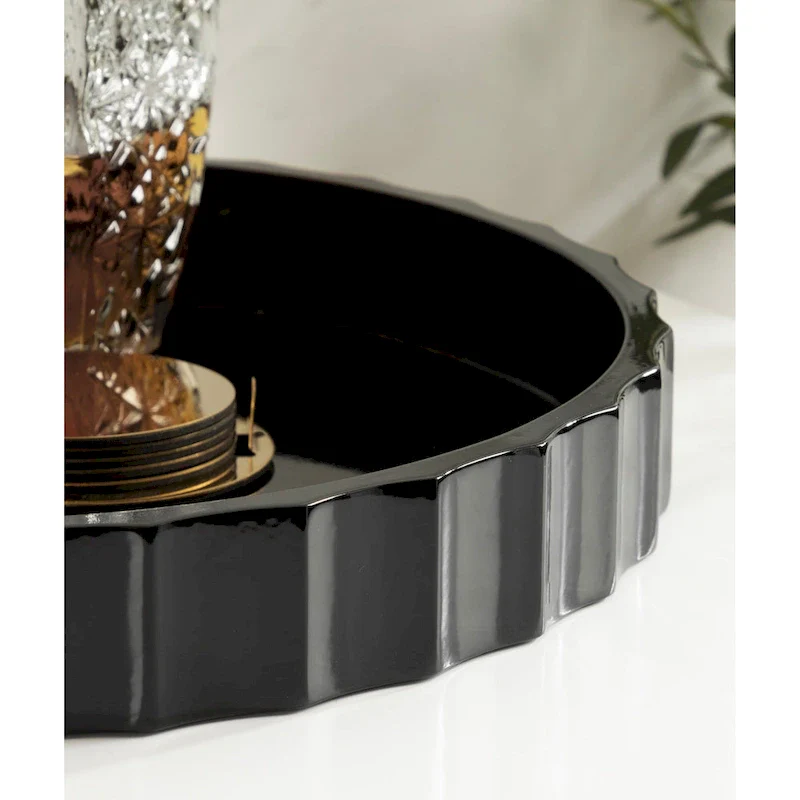 Kate and Laurel Lissi Round Tray