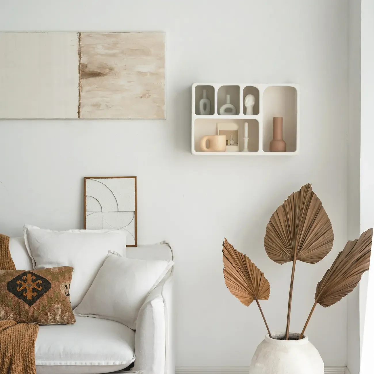 Elegant White Wall-Mounted Wooden Open Display Stand