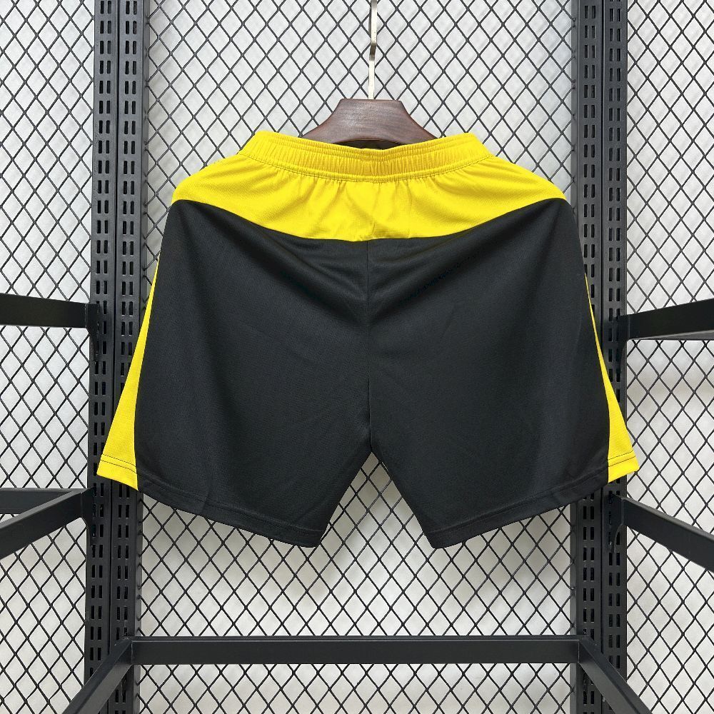 Short Dortmund domicile 2025/26