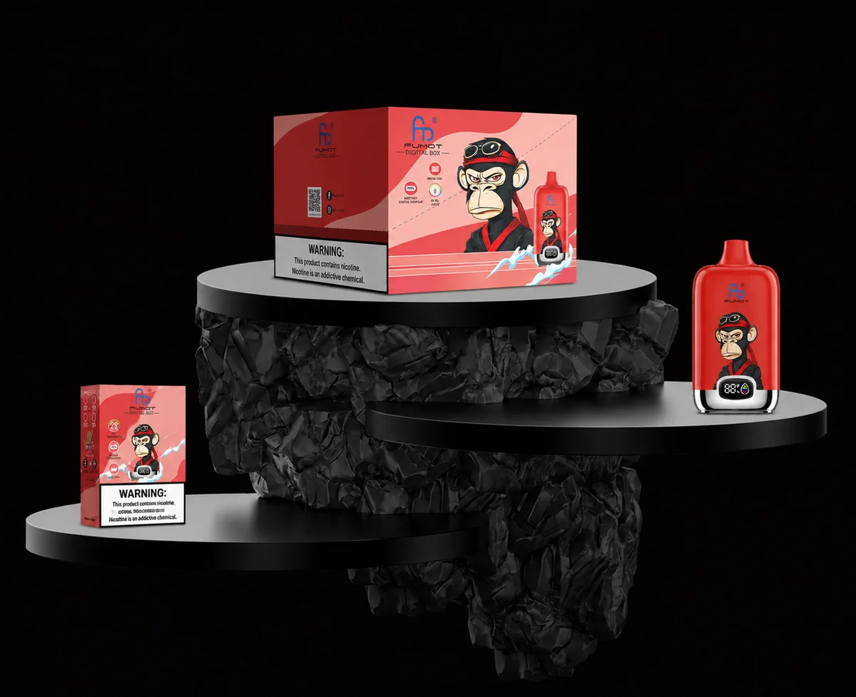 Fumot Digital Box 12000 Cherry Ice Gerät und Verpackung auf schwarzem Display-Podest