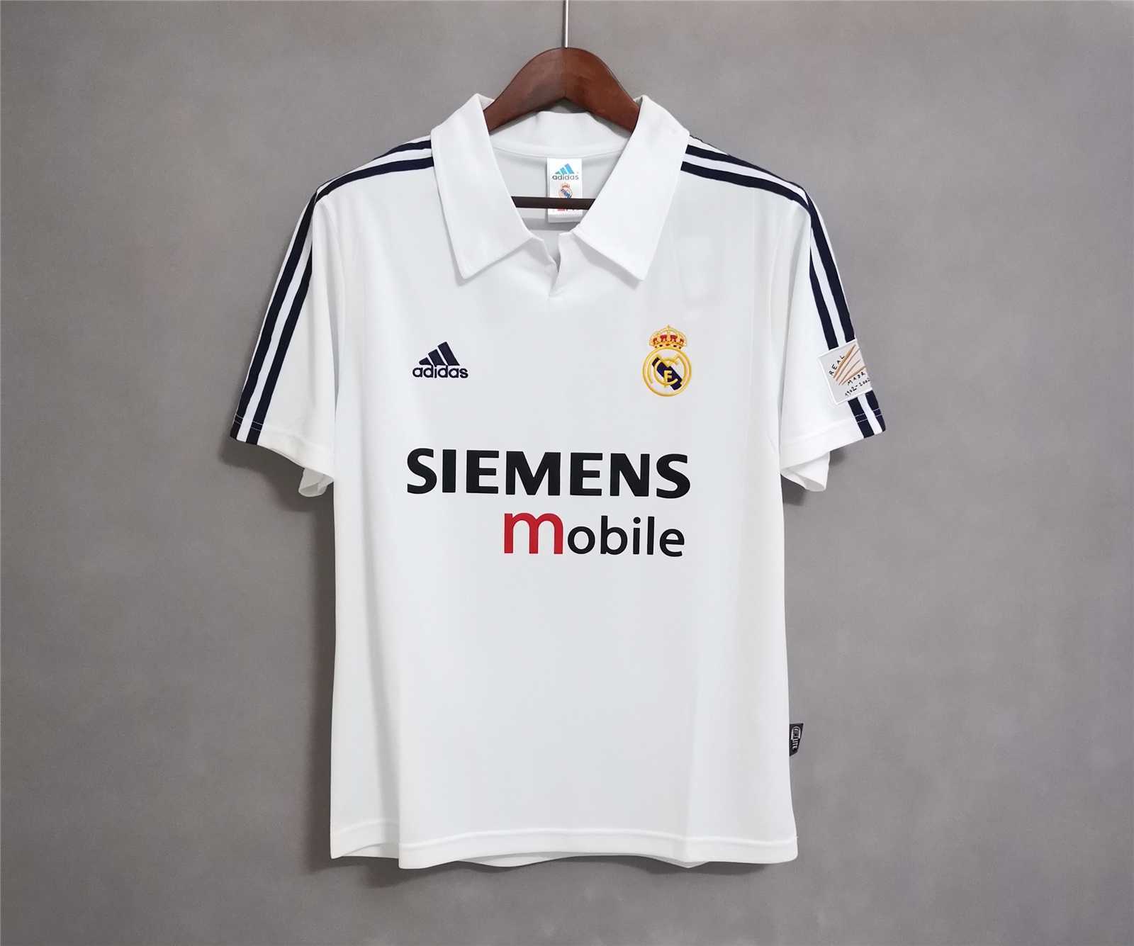 Maillot Retro Real Madrid domicile 2001/02