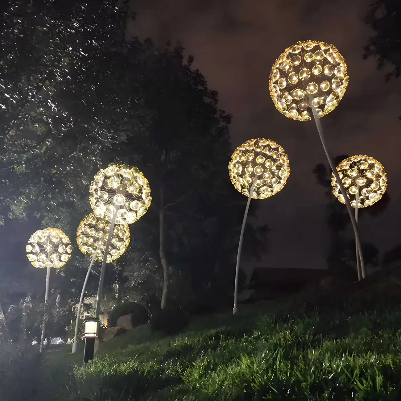 Artistic Modern Fiber Optic Solar Landscape Lighting