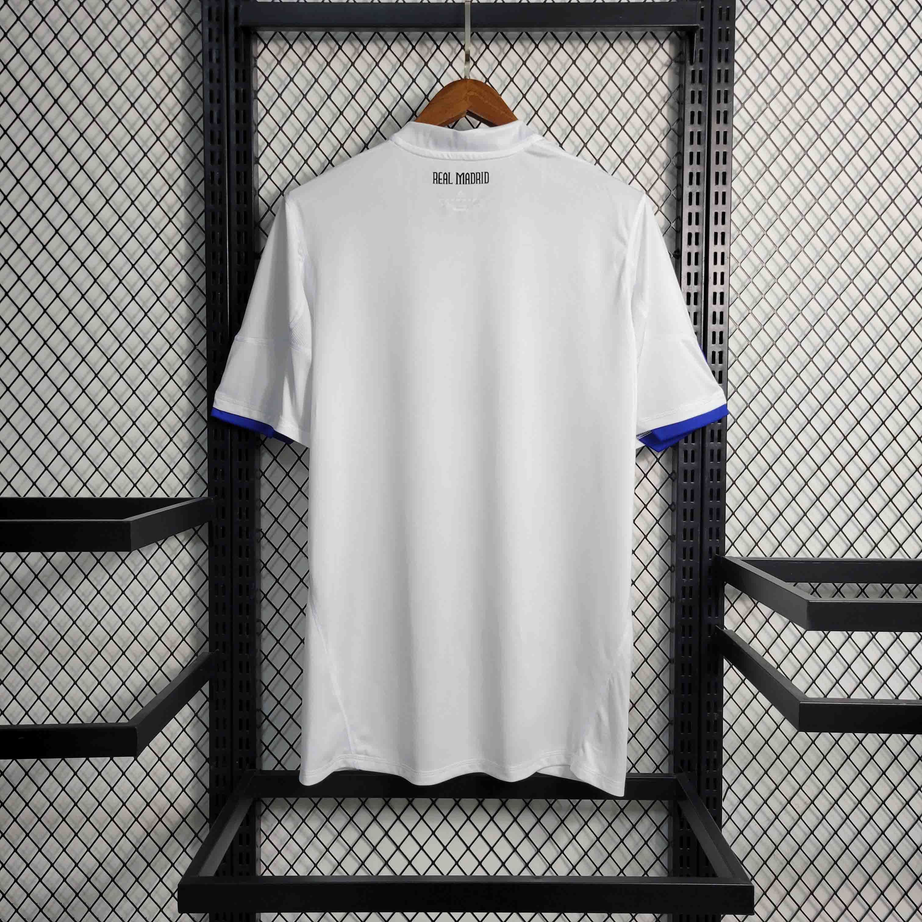Maillot Retro Real Madrid domicile 2010/11