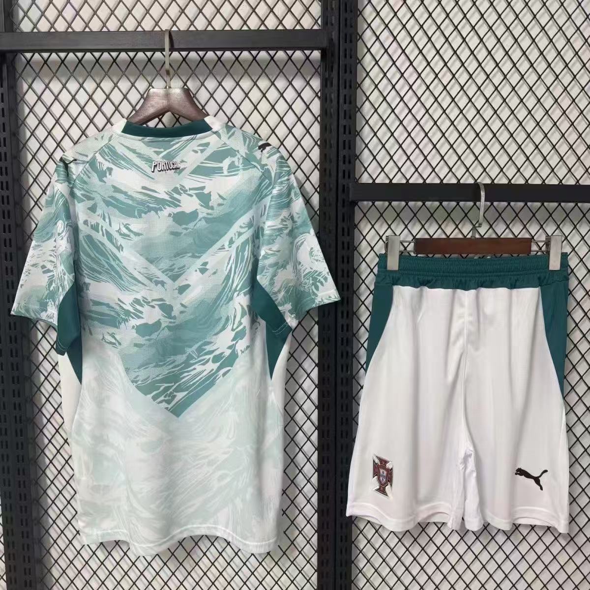Kit Enfant Portugal extérieur Coupe du monde 2026