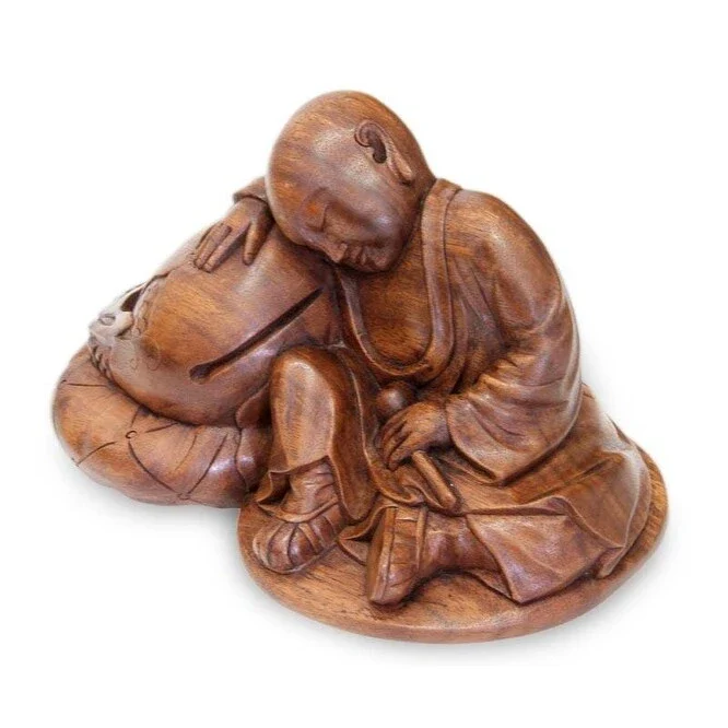 Handmade Quiescent Buddha Wood sculpture (Indonesia) - 32 x 21 x 20