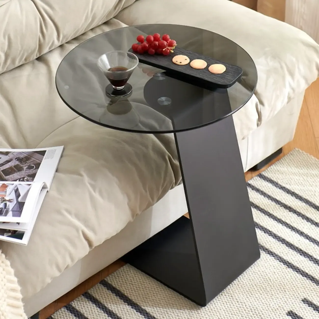 Modern Black Clear Glass Round Side Table for Couch