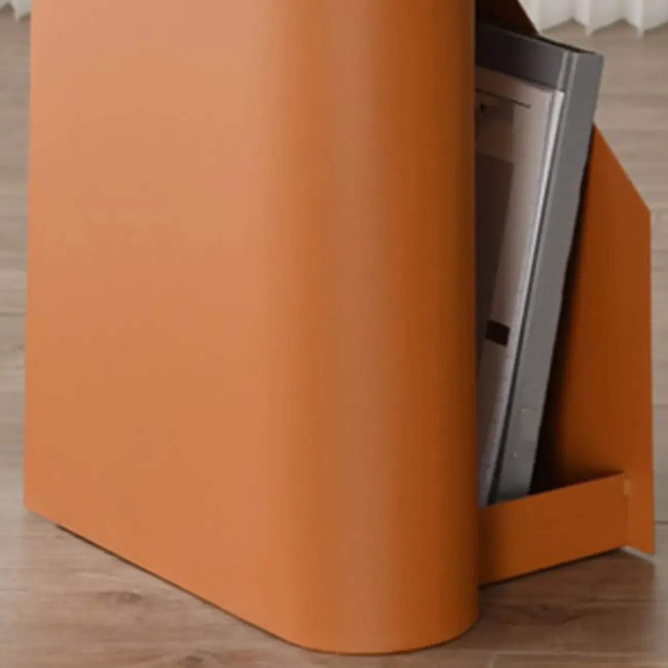 Scandinavian Abstract Iron Small Round Side Table