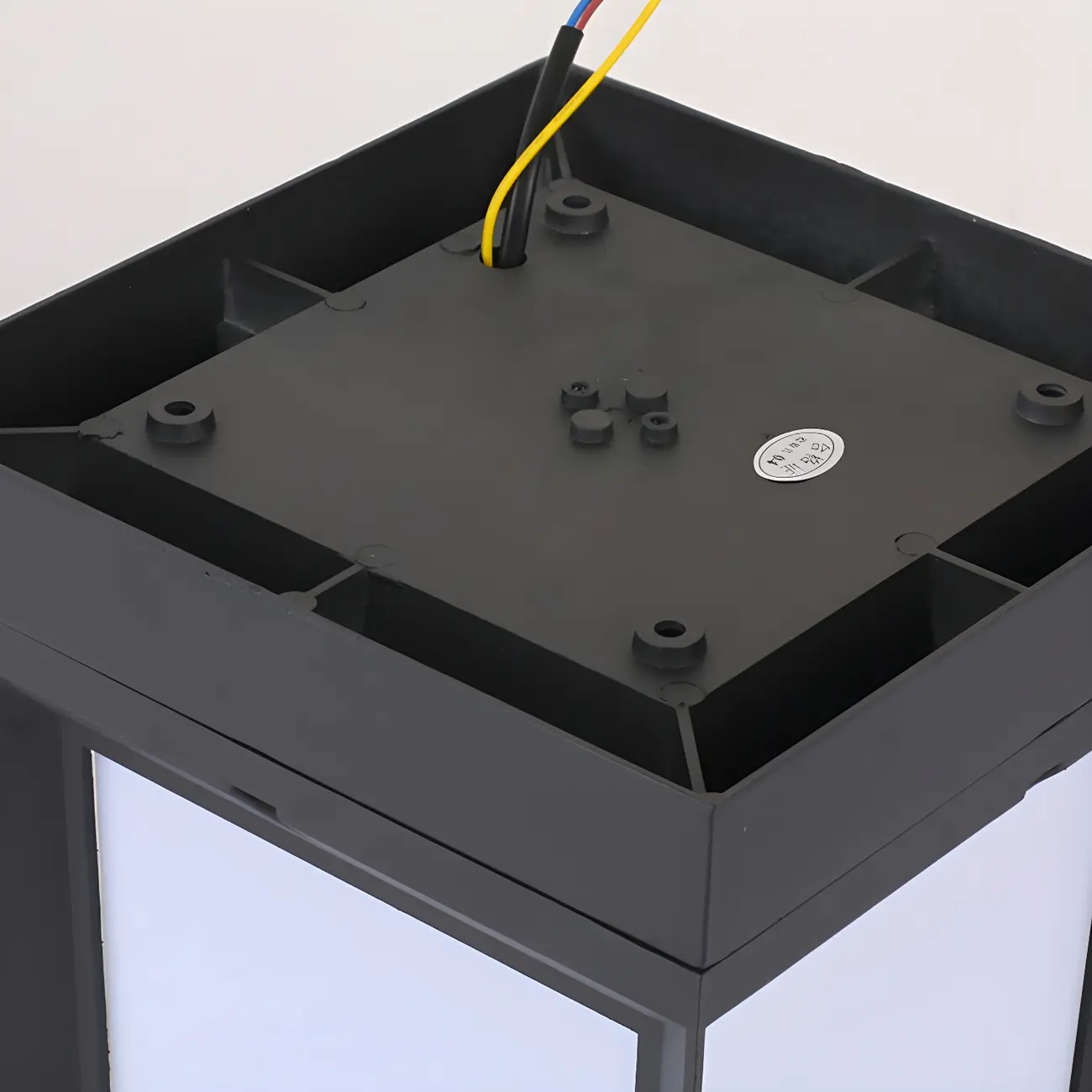 Simple Smooth Metal Cube Post Cap Light