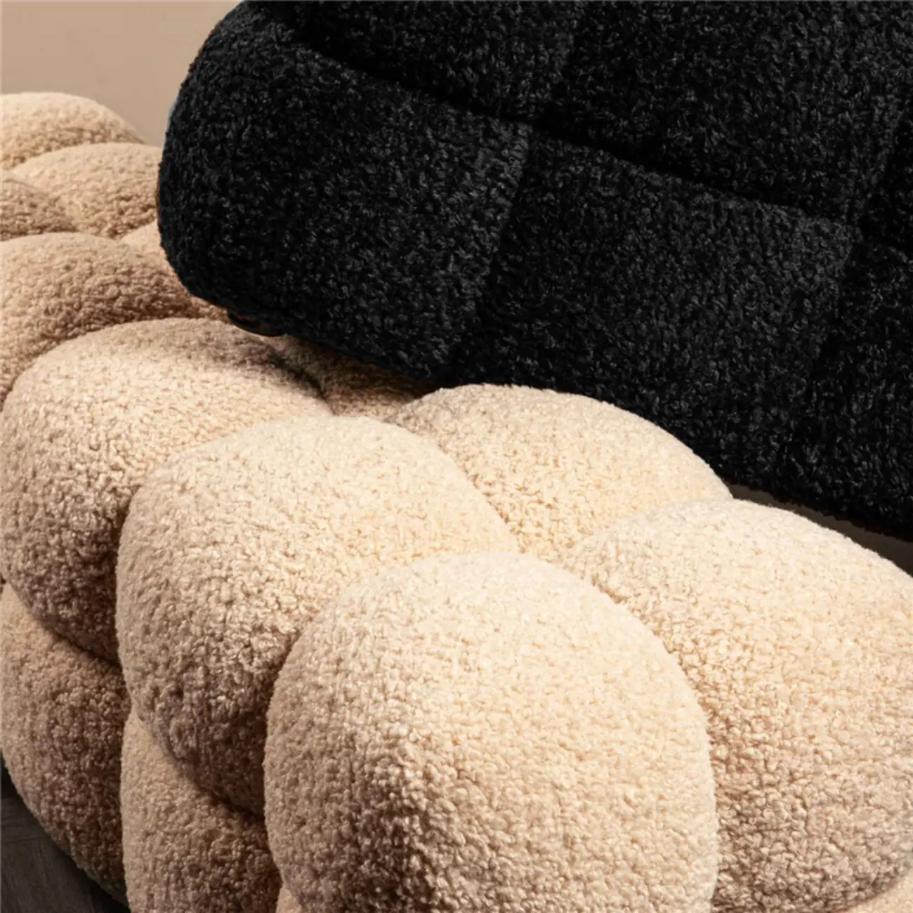 Modern Cloud-Shaped Boucle Upholstered Bedroom Bench